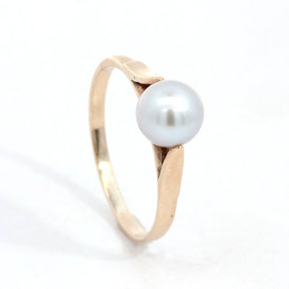 Grey Pearl Ring