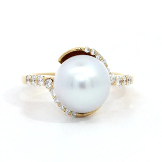 Grey Pearl with Diamond Band