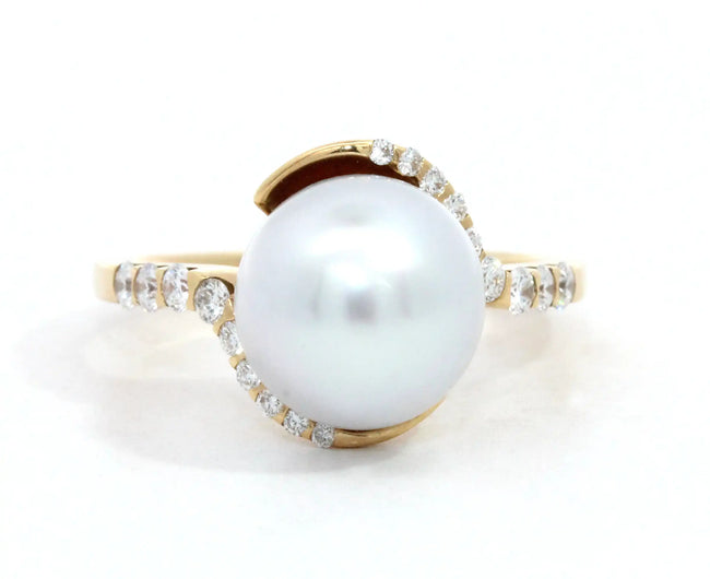 Grey Pearl with Diamond Band
