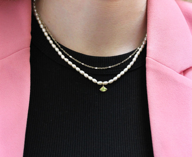 9ct Solid Gold Peridot & Freshwater Pearl Necklace