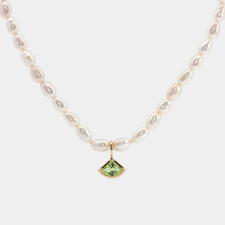 9ct Solid Gold Peridot & Freshwater Pearl Necklace