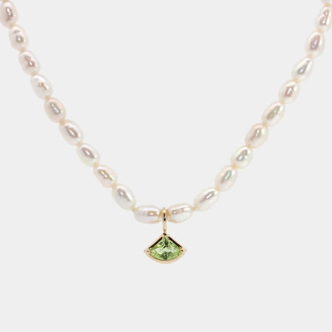 9ct Solid Gold Peridot & Freshwater Pearl Necklace