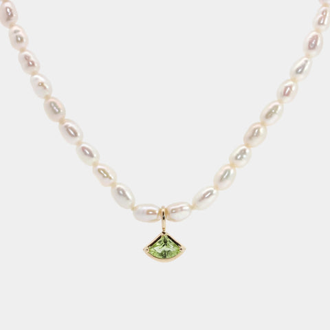 9ct Solid Gold Peridot & Freshwater Pearl Necklace