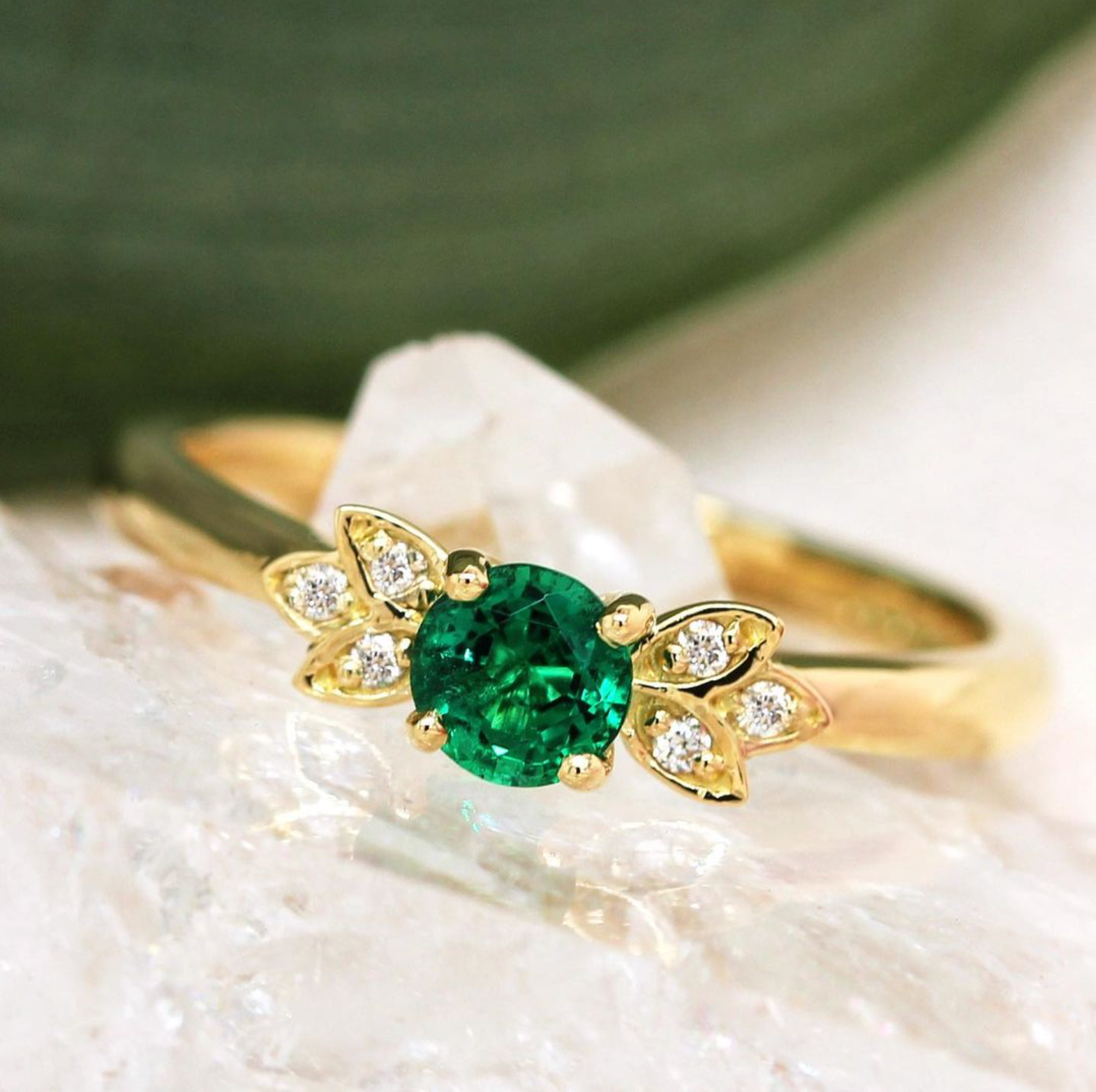 Vintage Emerald Ring 1CT Hexagon Cut Inspired Leaf Emerald Engagement Ring  White Gold Unique Cluster Green Stone Wedding Ring for Women - Etsy | Emerald  ring vintage, Silver band engagement rings, Emerald