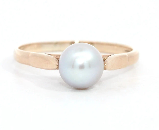Grey Pearl Ring